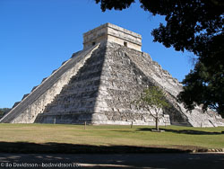 BD-101211-Chichen-Itza-114562-.jpg